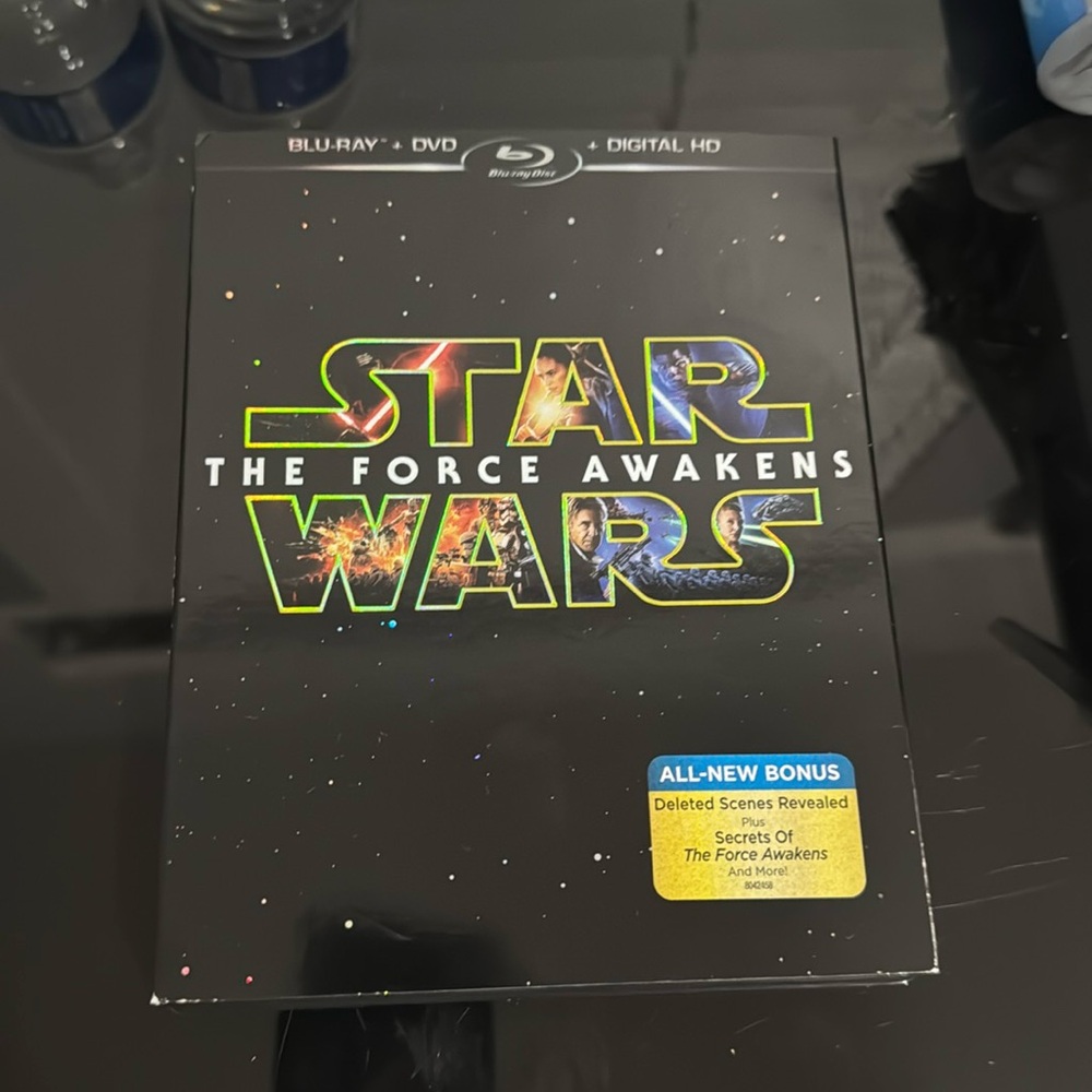 STAR WARS THE FORCE AWAKENS BLU-RAY DVD DIGITAL HD